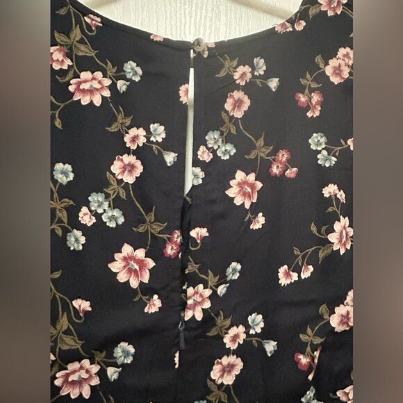 AEO Floral Keyhole Fit and Flare Dress cutout womens XS navy pink preppy cottage - Picture 11 of 16